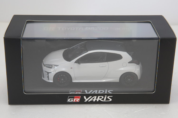 楽天市場】トヨタ特注 1/30 新型 トヨタ GR ヤリス プラチナホワイト