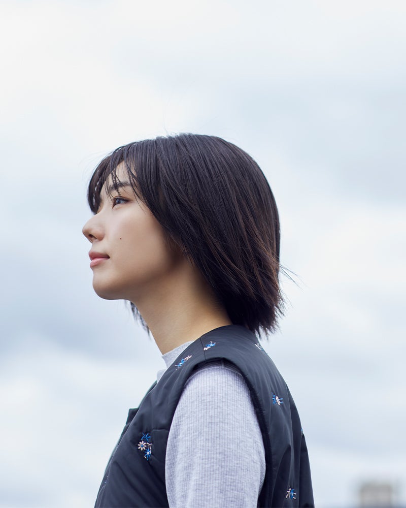 Gallery]櫻坂46 藤吉夏鈴「 編み物ざんまいの ＂秋の夜長＂の予感です