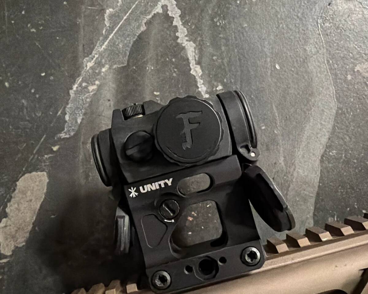 Yahoo!オークション -「aimpoint t-2 実物」の落札相場・落札価格