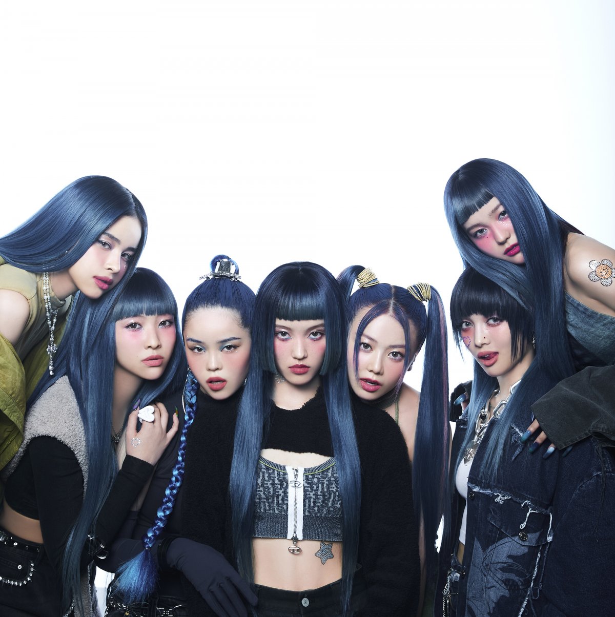 XG、新曲「SHOOTING STAR」25日発売決定 全員“青髪”の新ビジュアル解禁