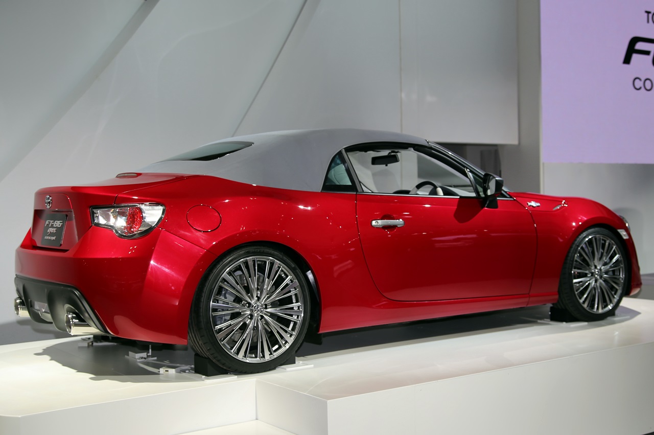 トヨタ86オープンのルーフの開閉はこう動く! 気になる価格は?【東京