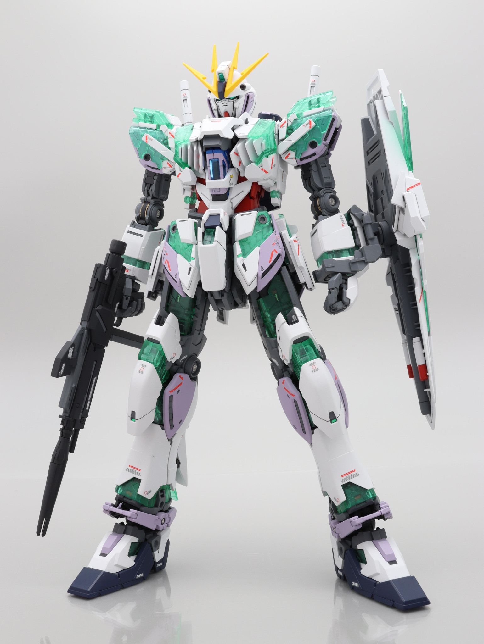 MG 1/100 ナラティブガンダム B装備 Ver・.Ka｜FUZITAKUさんのガンプラ