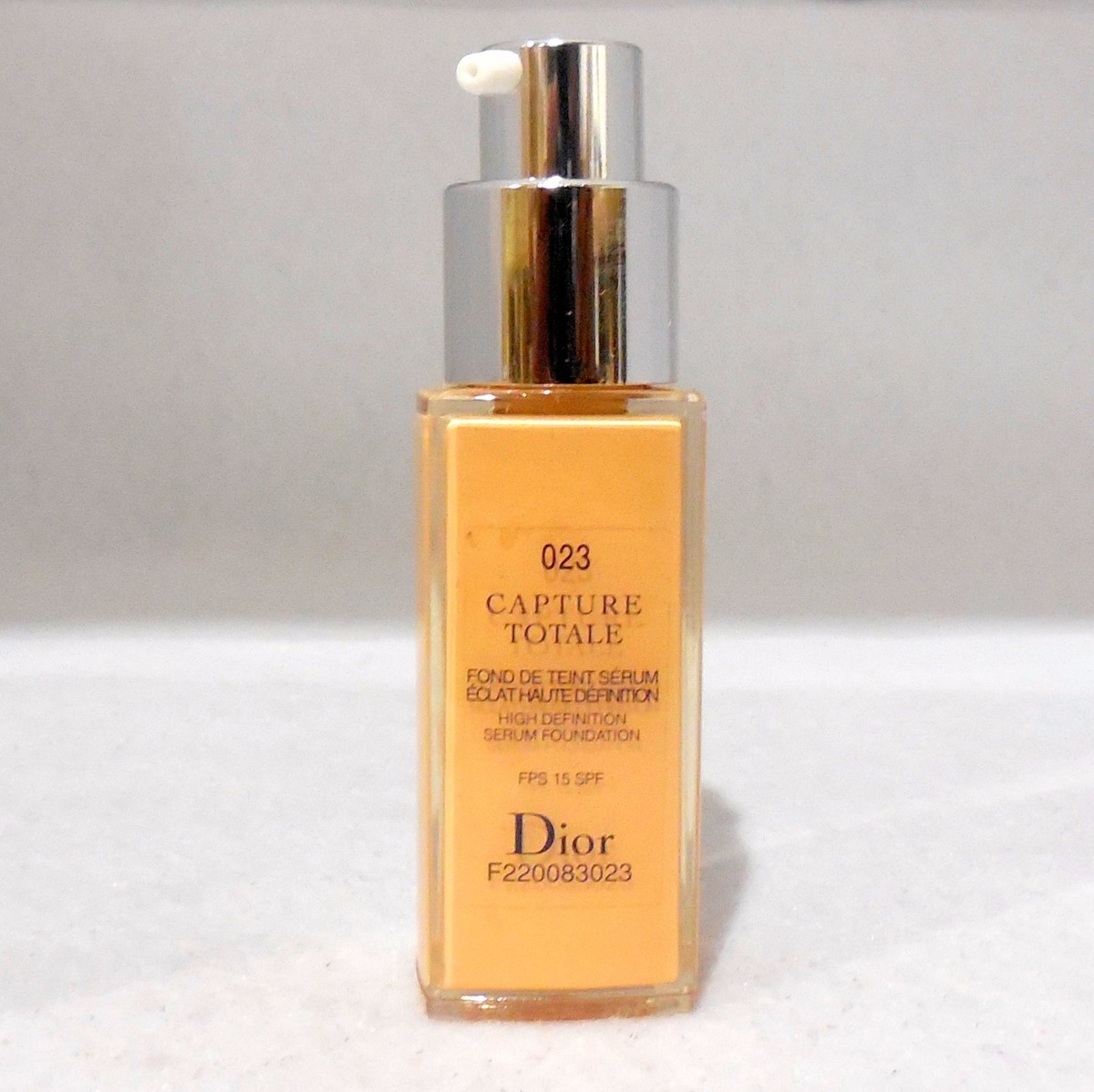 DIOR CAPTURE TOTALE HIGH DEFINITION FOUNDATION TRIAL SIZE 20ML