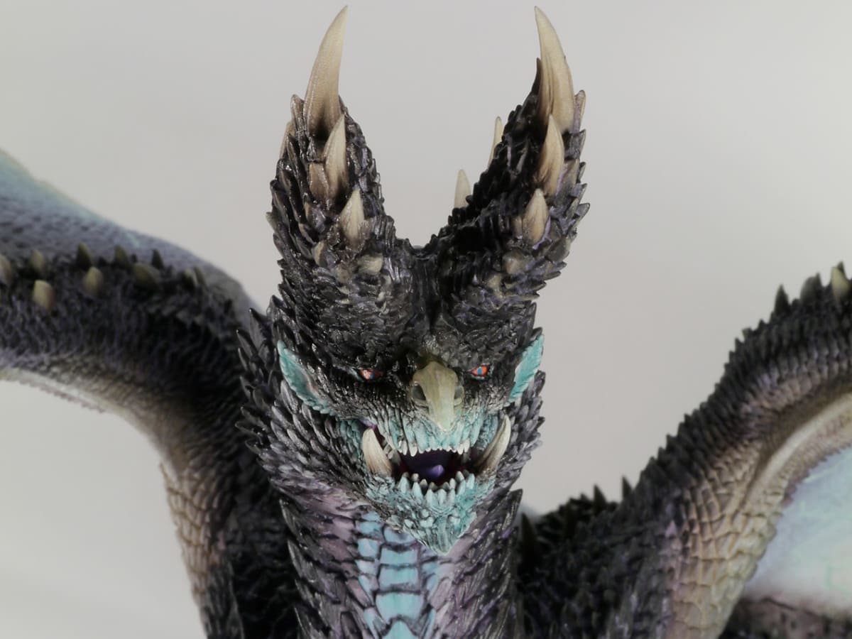 The first Monhan series 20th anniversary commemorative 