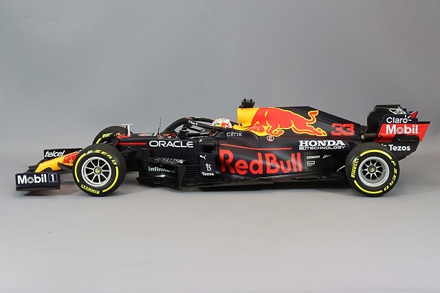 ミニチャンプス 1/18 レッドブルレーシング ホンダ RB16B 2021 F1