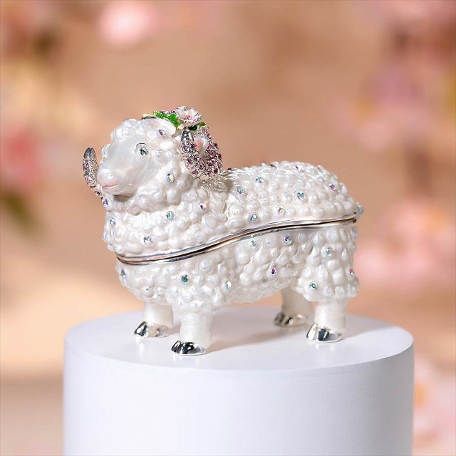 ○美品◇アイリッシュドレスデン 羊 ひつじ 未年 2015 箱つき 干支 1