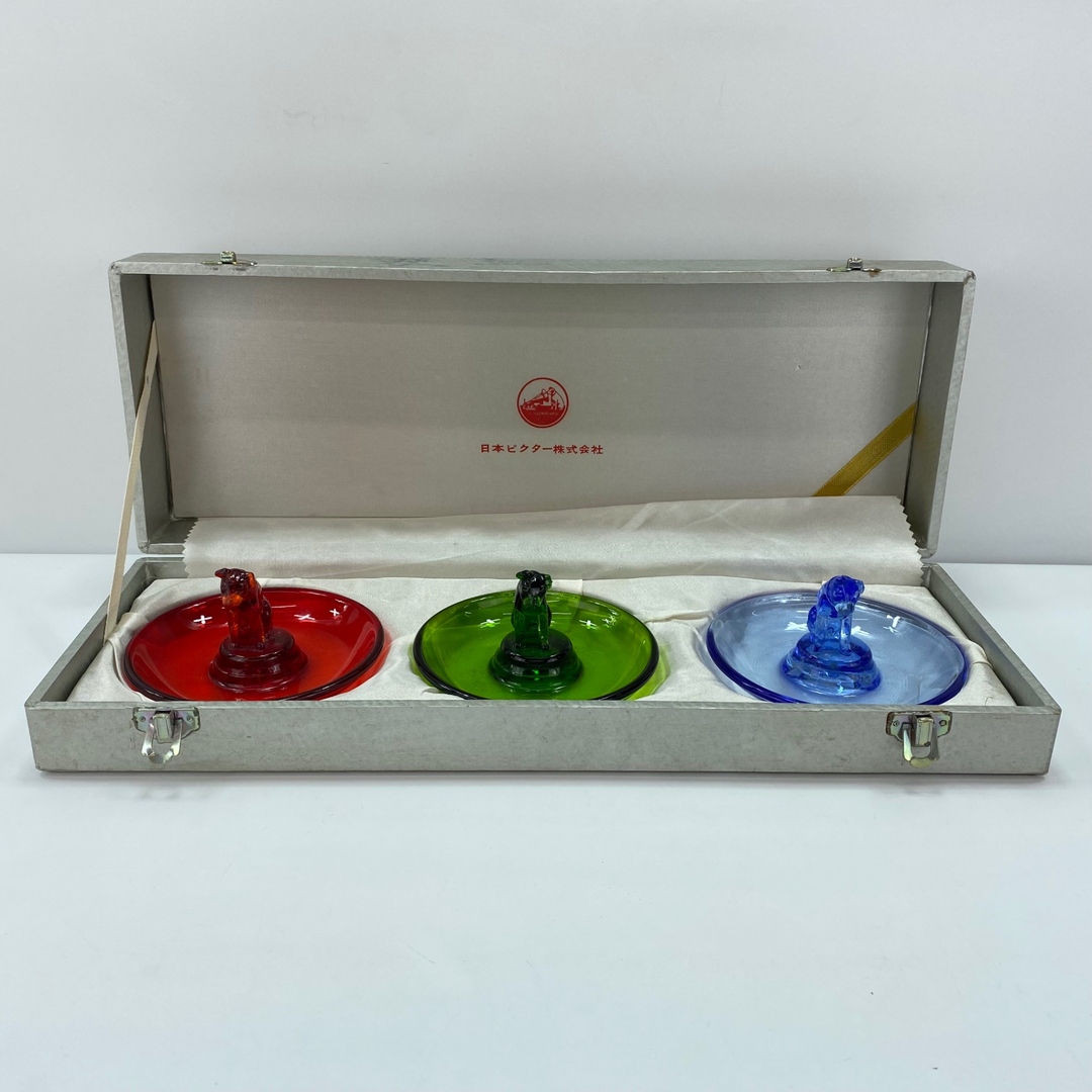 Victor - ビクター犬ニッパー君3色揃い 灰皿 ガラス製 アッシュトレイ