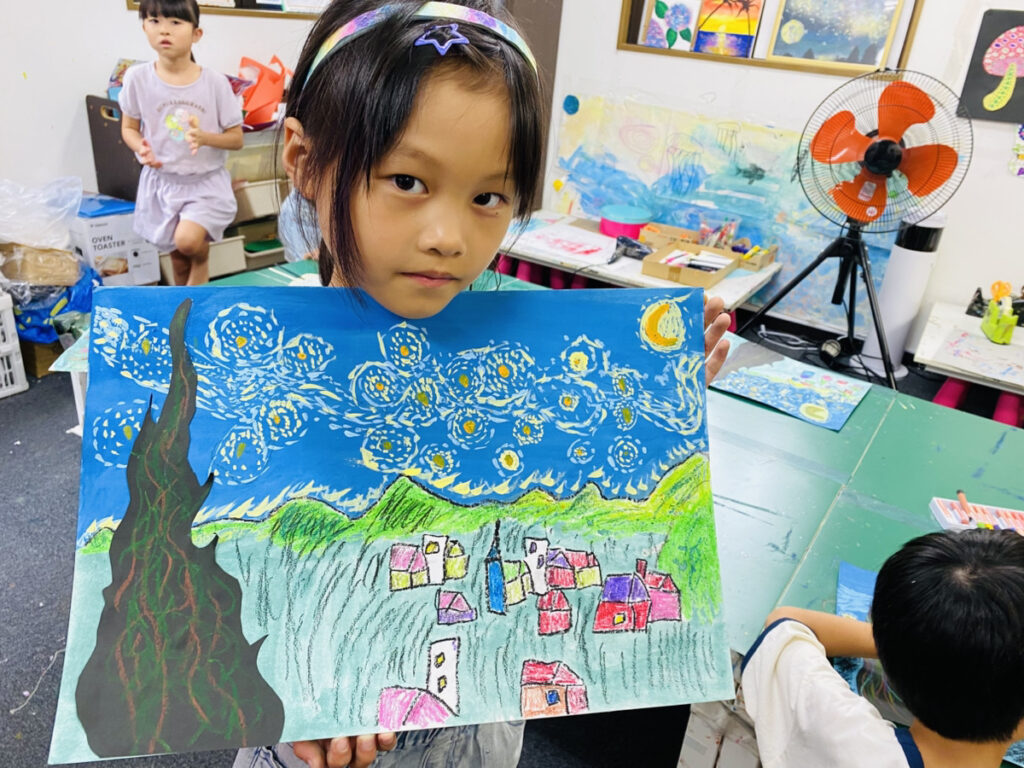 ゴッホの代表作「星月夜」を子供達でもかんたんに描ける油絵風に