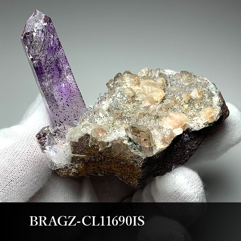 1/16新着情報☆2つのレアアメジスト！ブランドバーグ産とファントム