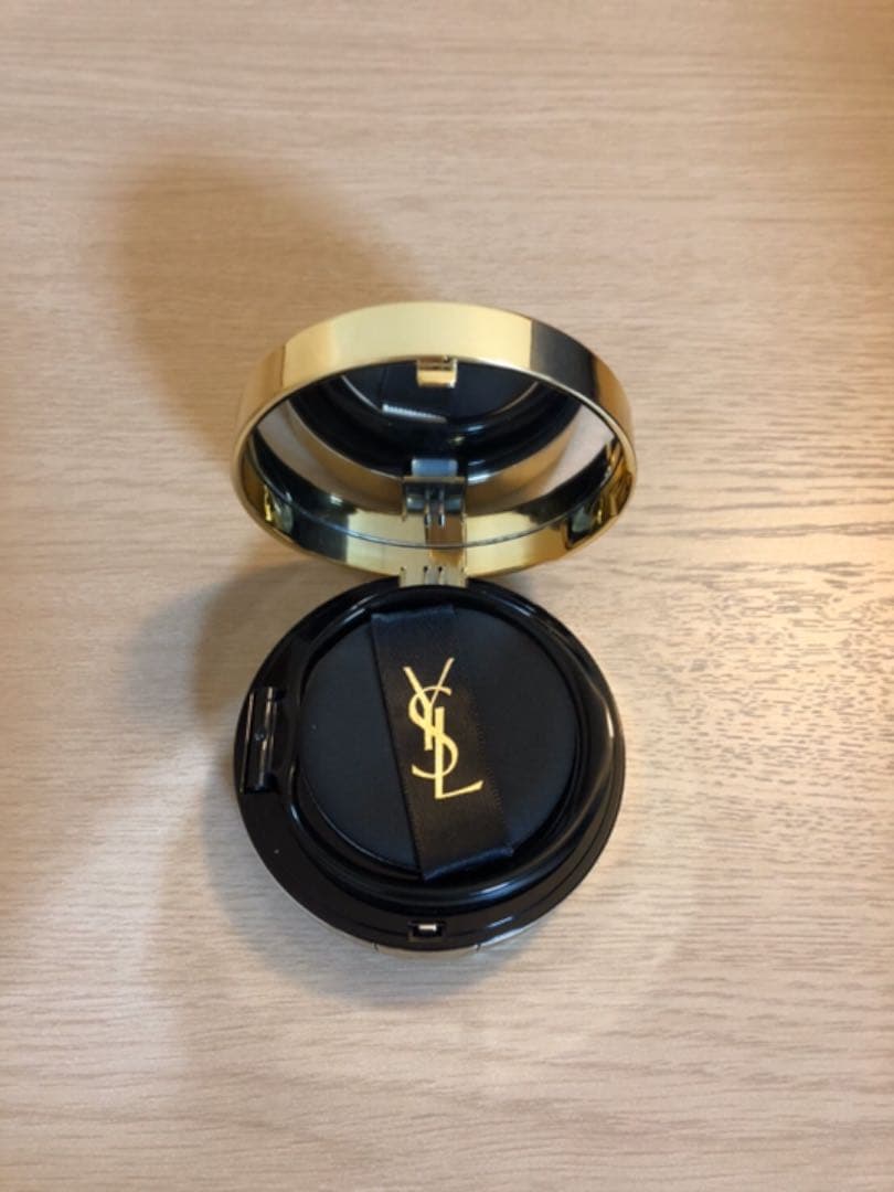 YSL クッションファンデ YSL人気のクッションファンデの最旬クチュールコレクションが登場