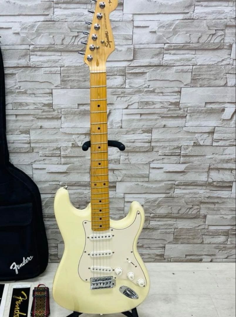 squire ギター Squier by Fender Affinity Series Stratocaster Maple Fingerboard