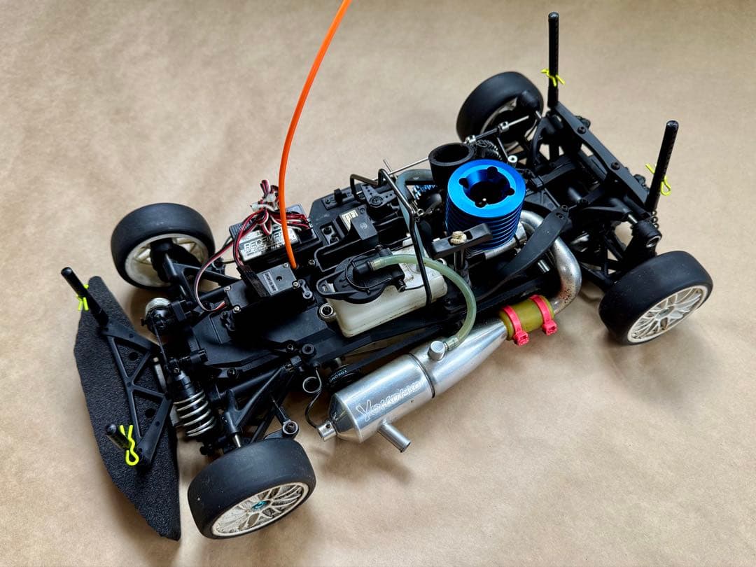 u*f様 ヨコモ GT-4W RX-7(FD3S)ボディ 不動品 メカ付 ジャン ヨコモ RE雨宮 RX-7 ボディセット