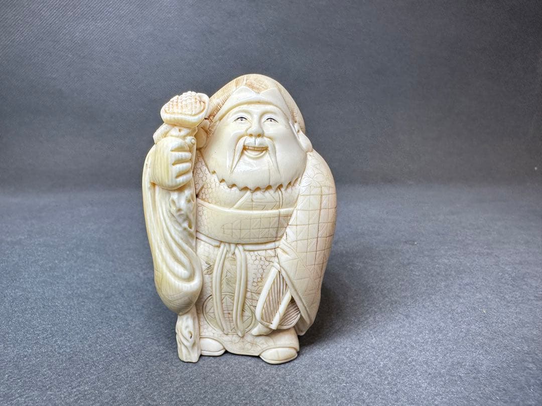 置物　鯨の歯　大黑天　人物　天然素材　アンティーク　極上　和彫　骨董　飾り物 置物 鯨の歯 大黑天 人物 天然素材 アンティーク 極上 和彫 骨董